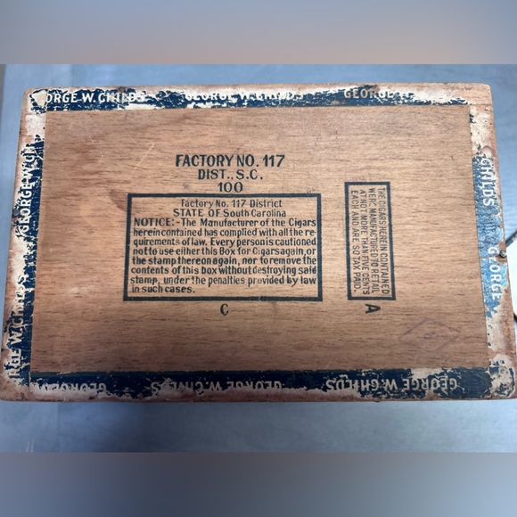 Vintage George W Child's Wooden Cigar Box 2 for 5¢ Factory 117 S.C. Collectors‎ - Picture 5 of 16